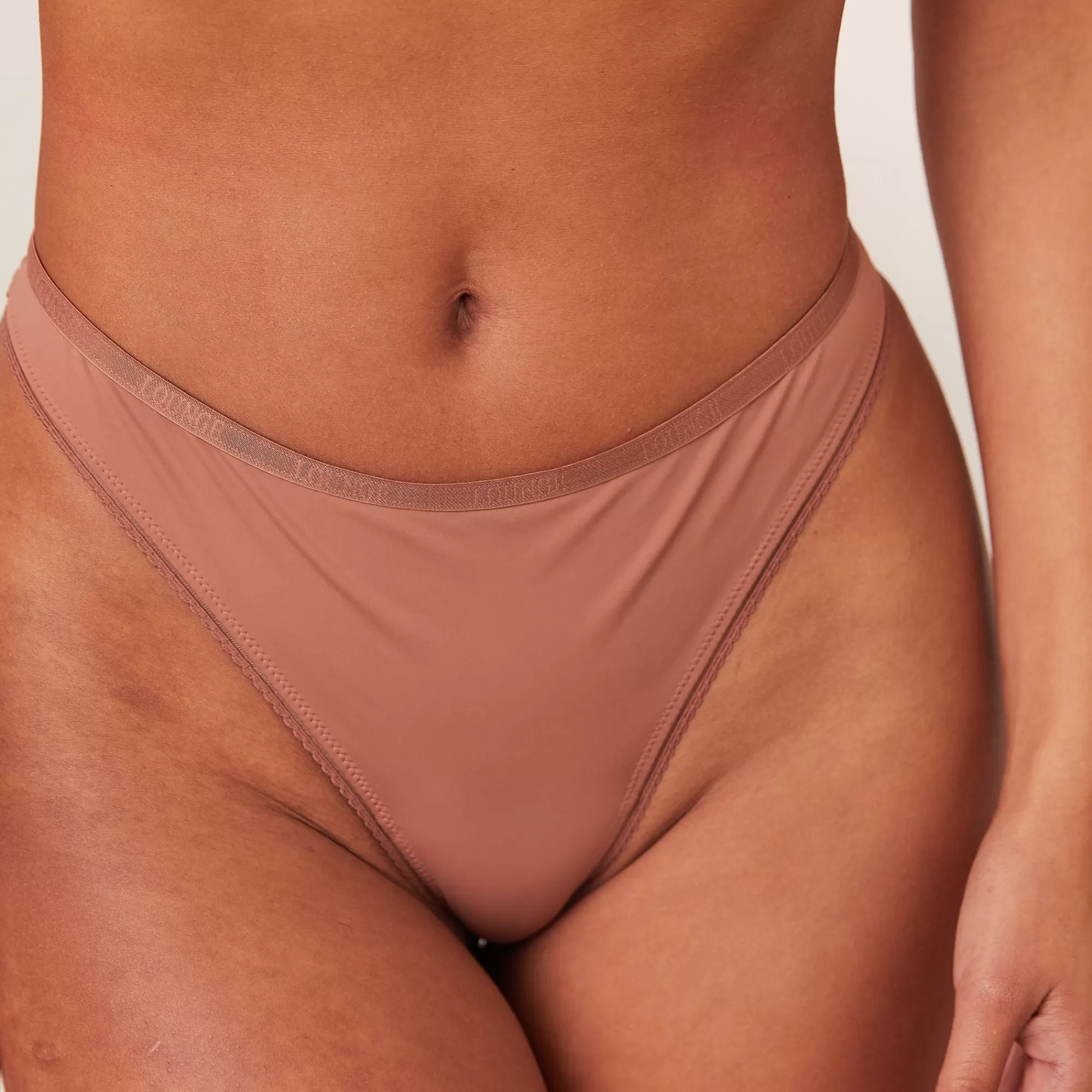 Lounge Underwear Comfort String Moka Sale